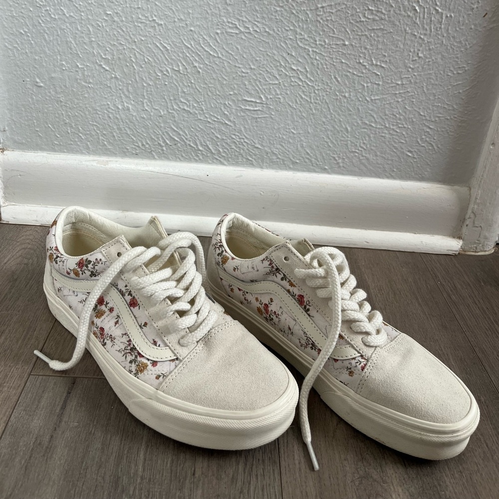 Vans with Floral Print